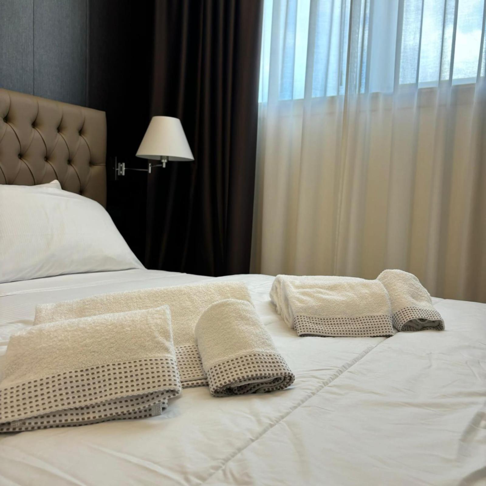 Hotel Donna Crescenza لوكوروتوندو المظهر الخارجي الصورة